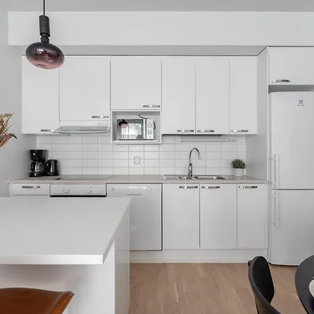 Apartment Homelike 1br In Pyynikki With Sauna